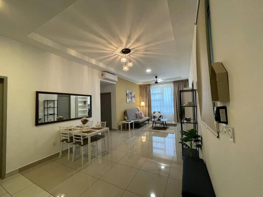 Affordable Family Stay In Bangi Kajang Exterior photo