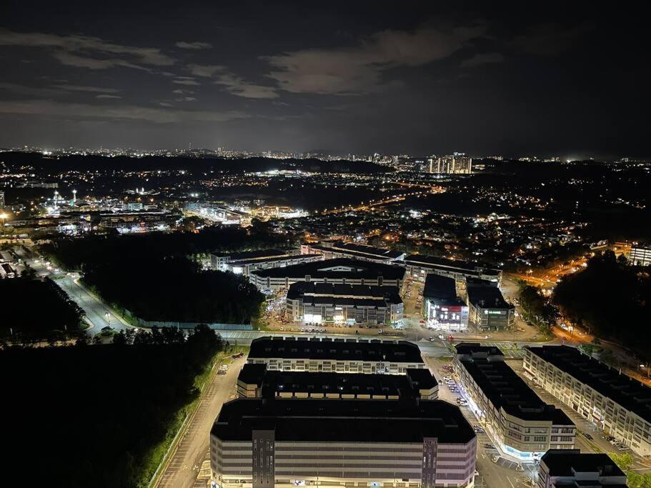 Affordable Family Stay In Bangi Kajang Exterior photo