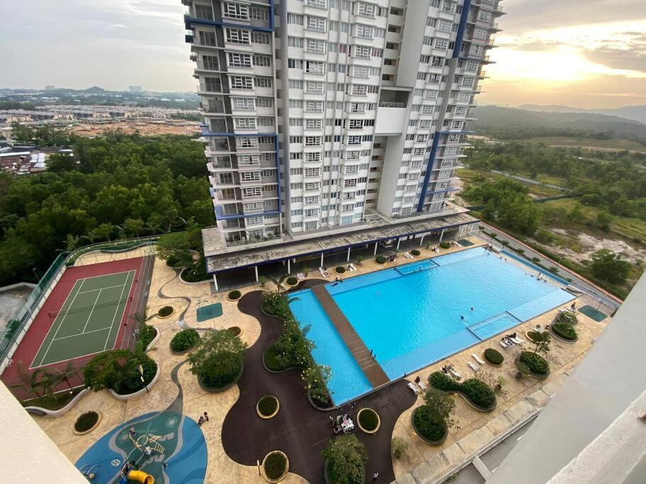 Affordable Family Stay In Bangi Kajang Exterior photo